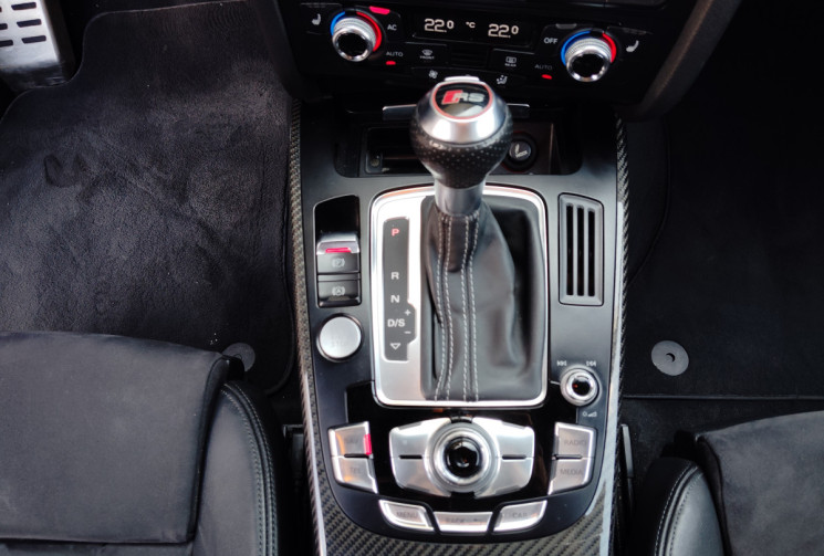 Audi RS4 4.2 V8 FSI 450ch quattro S tronic