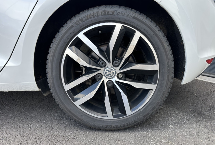 Volkswagen Golf VII 2.0 TDI CARAT DSG6 150 cv - ACC - ENTRETIEN VOLKSWAGEN