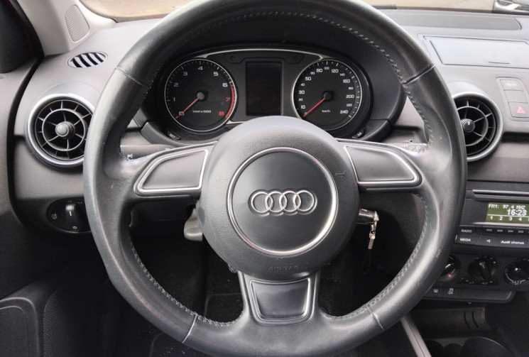 Audi A1 SPORTBACK  Phase 2 Sportback 1.0 TFSI 12V 82 cv Business 