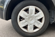 Renault Scénic II 1.5 dCi 105 CH