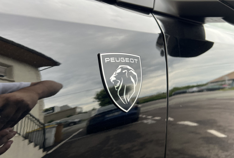 Peugeot 3008 1.2 Hybrid e-DSC6 136 CH BVA GT GARANTIE CONSTRUCTEUR
