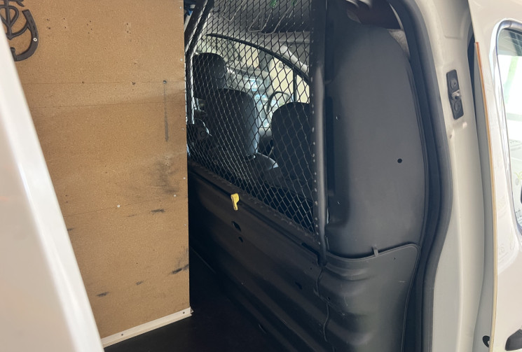 Peugeot Partner 1.6 HDI 90 CH PACK CLIM / KIT BOIS