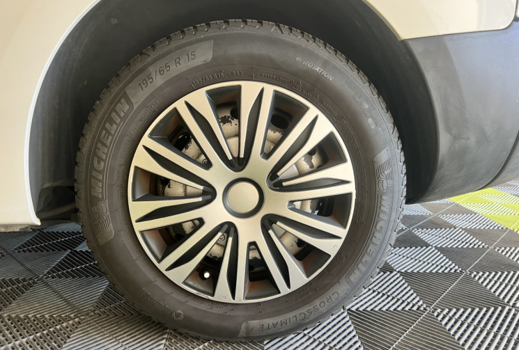 Peugeot Partner 1.6 HDI 90 CH PACK CLIM / KIT BOIS