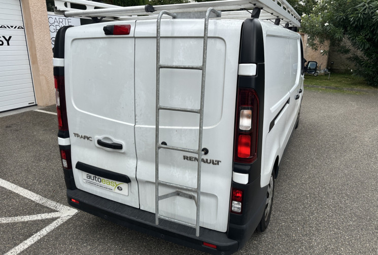 Renault Trafic L2H1 3T 2.0 Blue dCi 130 ch Grand Confort / Première main / Entretien Renault / TVA
