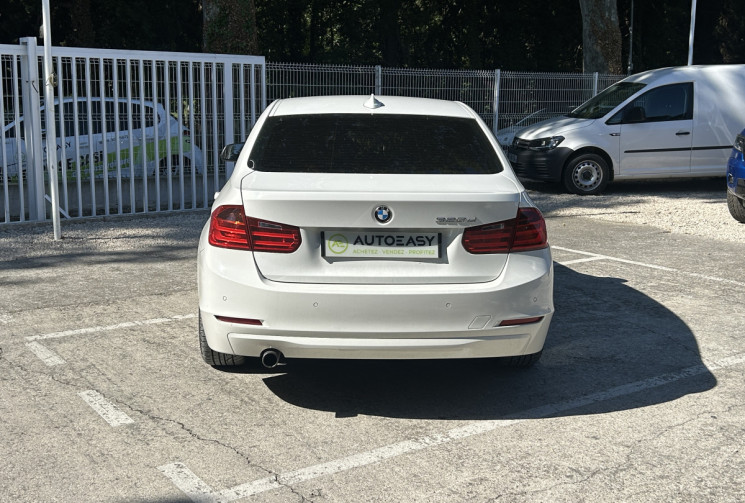 BMW Série 3 (F30) Berline 320d 2.0 d 184 business Bluetooth / Radar arrière / moteur à chaîne 