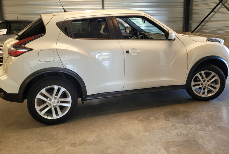 Nissan Juke Acenta Phase 3 1.6 i 16V Ethanol Flexifuel E85 2WD CVT 117 cv