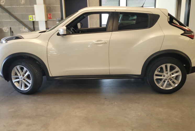 Nissan Juke Acenta Phase 3 1.6 i 16V Ethanol Flexifuel E85 2WD CVT 117 cv