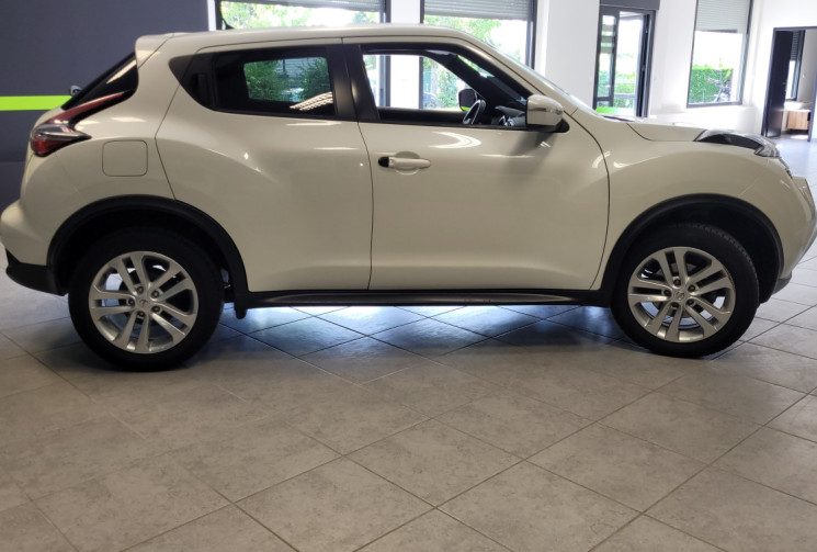 Nissan Juke Acenta Phase 3 1.6 i 16V Ethanol Flexifuel E85 2WD CVT 117 cv