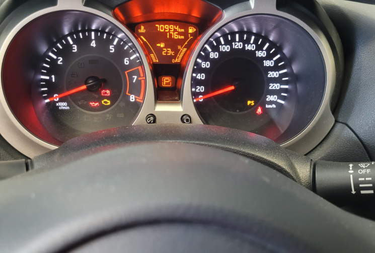 Nissan Juke Acenta Phase 3 1.6 i 16V Ethanol Flexifuel E85 2WD CVT 117 cv
