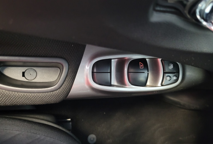 Nissan Juke Acenta Phase 3 1.6 i 16V Ethanol Flexifuel E85 2WD CVT 117 cv