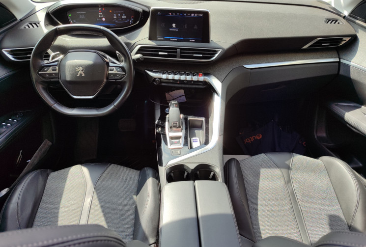 Peugeot 3008 II BlueHDi EAT8 130 cv ALLURE / SUIVI PEUGEOT 