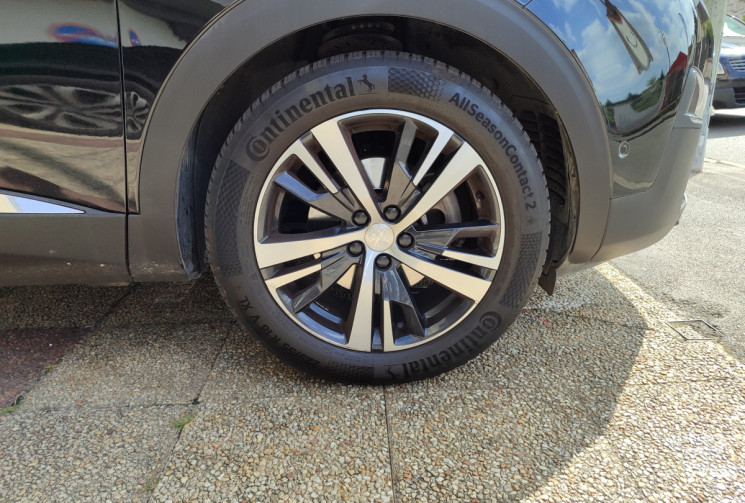 Peugeot 3008 II BlueHDi EAT8 130 cv ALLURE / SUIVI PEUGEOT 