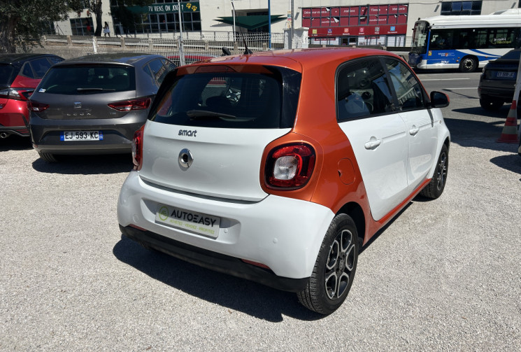 SMART FORFOUR II 0.9 90 Ch PASSION TWINAMIC BVA6 * 1ER MAIN * GPS