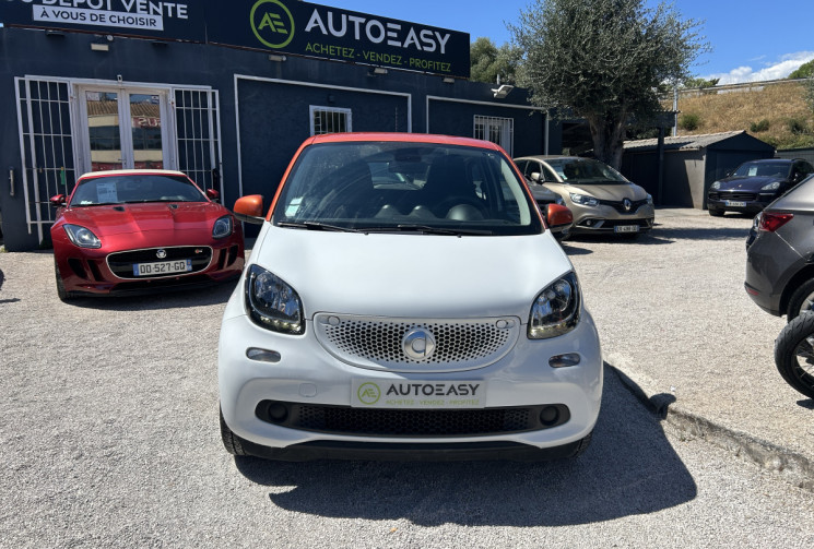 SMART FORFOUR II 0.9 90 Ch PASSION TWINAMIC BVA6 * 1ER MAIN * GPS