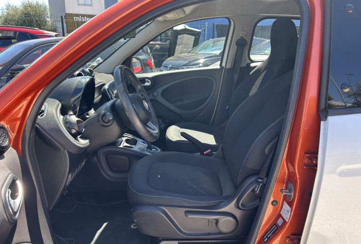 SMART FORFOUR II 0.9 90 Ch PASSION TWINAMIC BVA6 * 1ER MAIN * GPS
