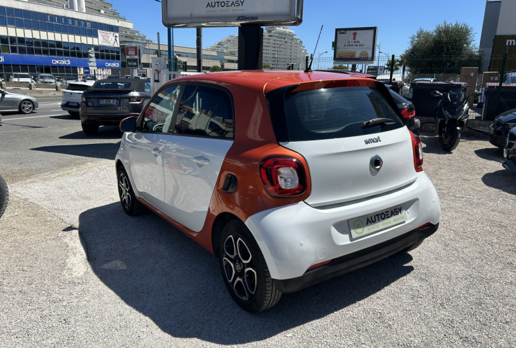SMART FORFOUR II 0.9 90 Ch PASSION TWINAMIC BVA6 * 1ER MAIN * GPS