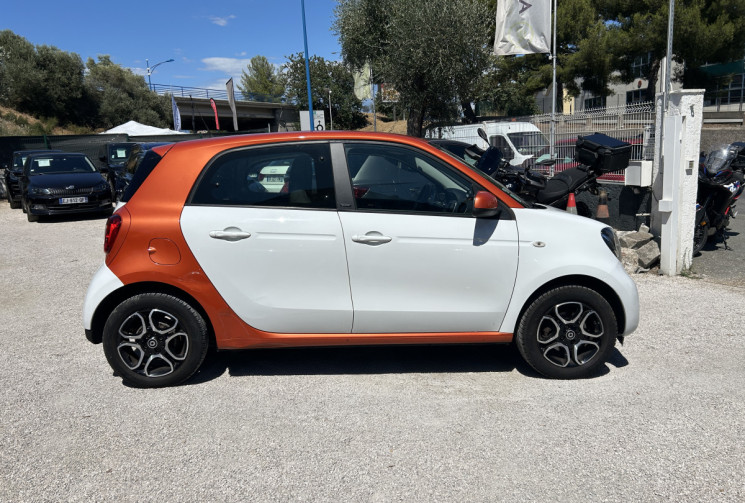 SMART FORFOUR II 0.9 90 Ch PASSION TWINAMIC BVA6 * 1ER MAIN * GPS