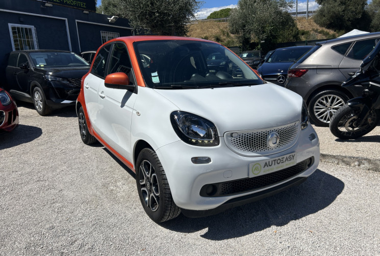 SMART FORFOUR II 0.9 90 Ch PASSION TWINAMIC BVA6 * 1ER MAIN * GPS