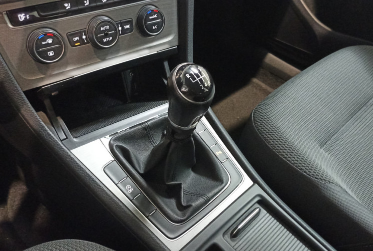 Volkswagen Golf 7 1.6L TDI turbo Confortline
