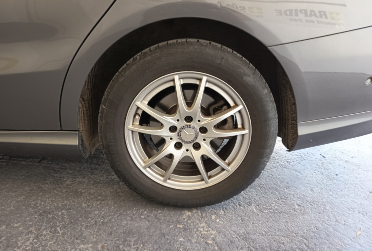 Mercedes CLA BUSINESS 180 1.5 cdi 109CV ENTRETIEN A JOUR VEHICULE GARANTI 6 MOIS