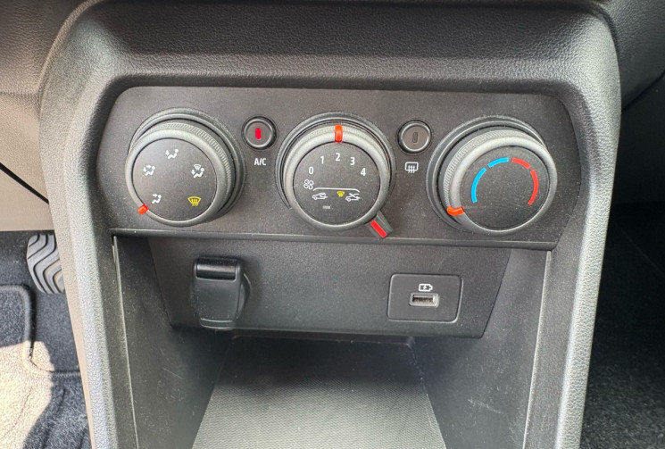 Dacia Sandero III 1.0 TCe 12V BVM5 90 cv CONFORT