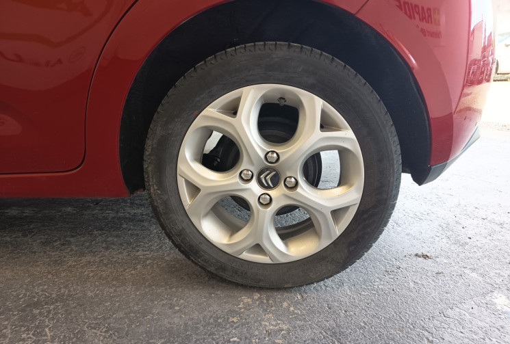 Citroën C3  II EXCLUSIVE 95cv 1.4 Vti 16v MOTEUR A CHAINE AIRBAG REMPLACÉ VEHICULE GARANTIE 6 MOIS