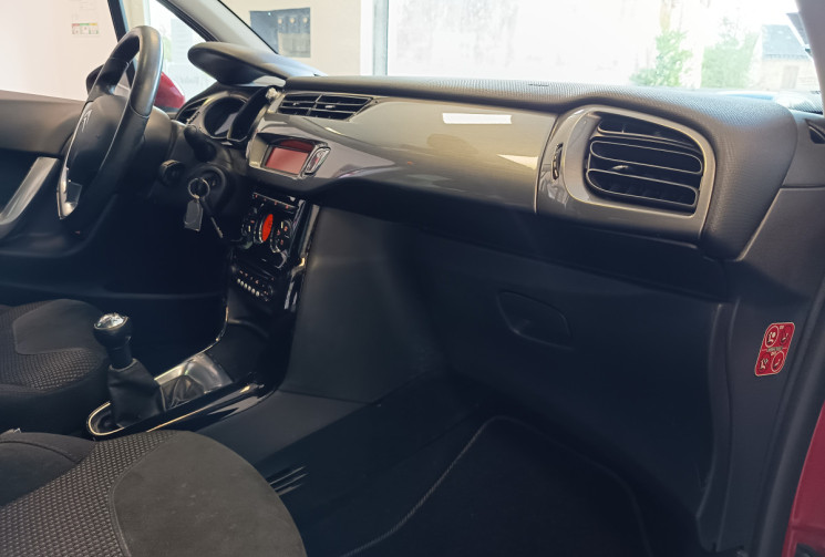 Citroën C3  II EXCLUSIVE 95cv 1.4 Vti 16v MOTEUR A CHAINE AIRBAG REMPLACÉ VEHICULE GARANTIE 6 MOIS