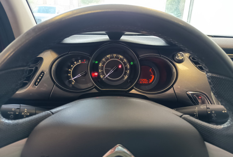Citroën C3  II EXCLUSIVE 95cv 1.4 Vti 16v MOTEUR A CHAINE AIRBAG REMPLACÉ VEHICULE GARANTIE 6 MOIS
