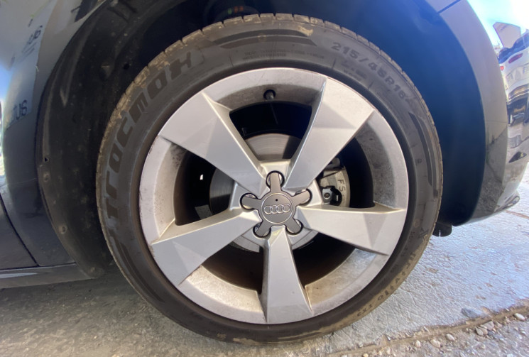 Audi A1  Phase 2 Sportback AMBITION 1.4 TDI 12V 90 cv