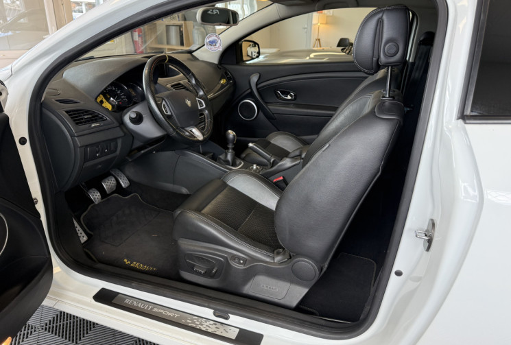 Renault Megane RS 2.0 TCE 250 CUP / TOIT PANORAMIQUE 