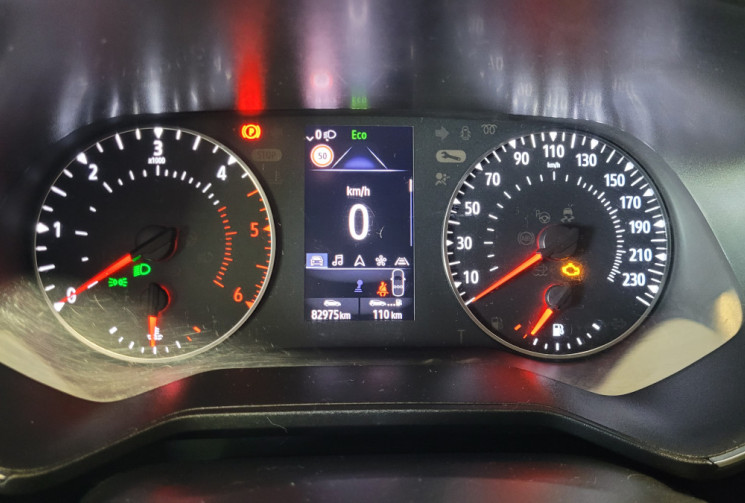 Renault CLIO V Buisiness 5 Places 1.5 dCi 85 cv * Très propre et entretenue*