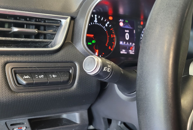 Renault CLIO V Buisiness 5 Places 1.5 dCi 85 cv * Très propre et entretenue*