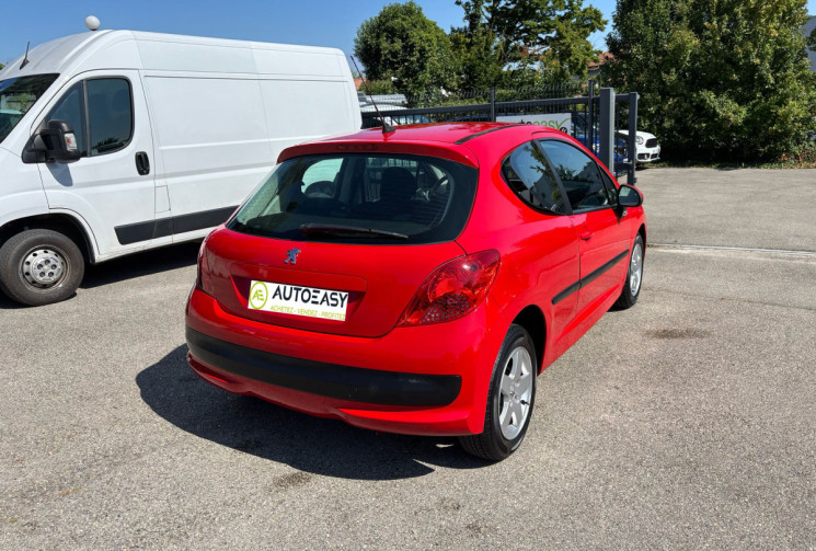 Peugeot 207 1.4 / 75 CH / Urban Move