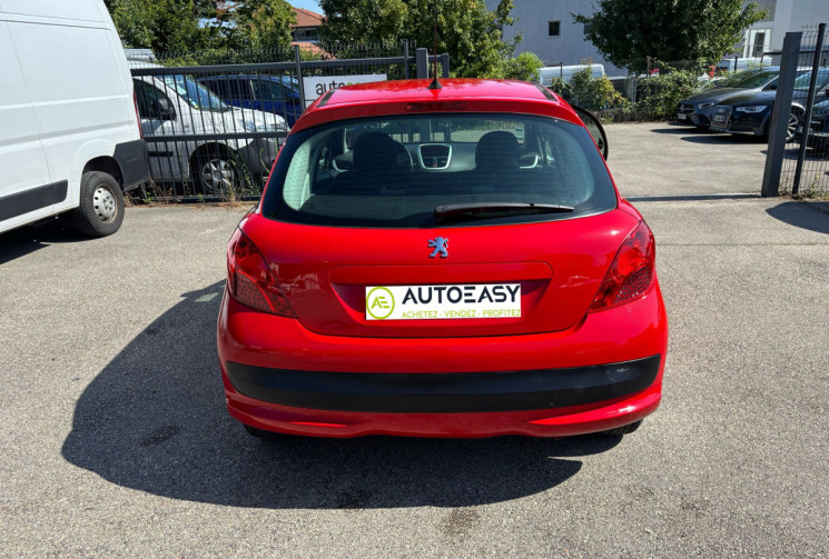 Peugeot 207 1.4 / 75 CH / Urban Move