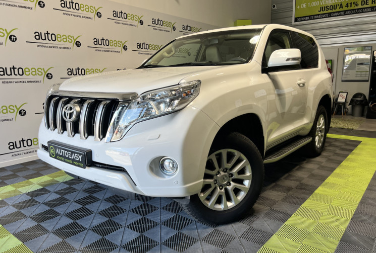 Toyota Land Cruiser 3.0 LOUNGE 190 CH 3 PORTES / CAMERA / TOIT OUVRANT 