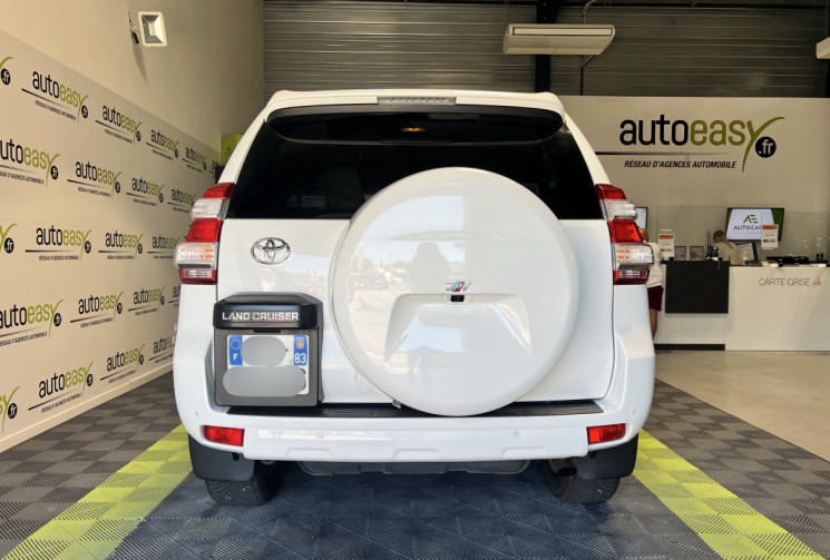 Toyota Land Cruiser 3.0 LOUNGE 190 CH 3 PORTES / CAMERA / TOIT OUVRANT 
