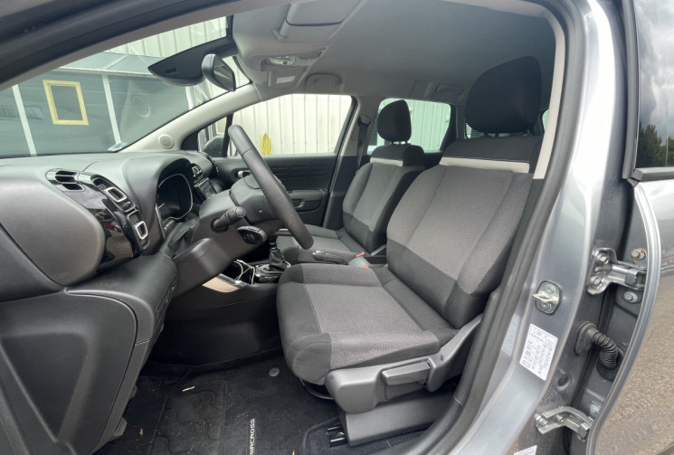 Citroën C3 Aircross 1.2 VTI 110 ch Shine / 8 200 km / Apple Carplay / Entretien Citroen /