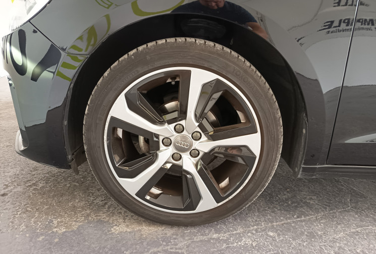 Audi A1 SPORTBACK II 25 1 TfSi ADVANCED  ENTRETIEN A JOUR GARANTIE 6 MOIS 