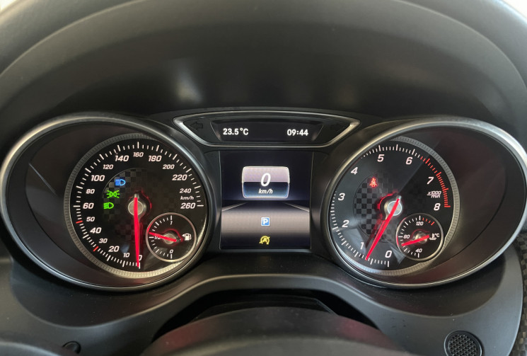 Mercedes Classe A 180 Intuition // Ligne échappement sport 
