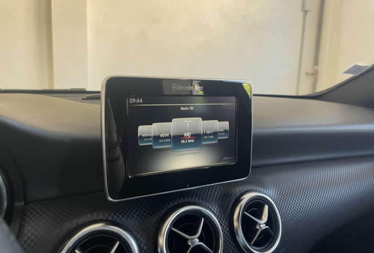Mercedes Classe A 180 Intuition // Ligne échappement sport 
