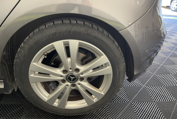 Mercedes Classe A 180 Intuition // Ligne échappement sport 