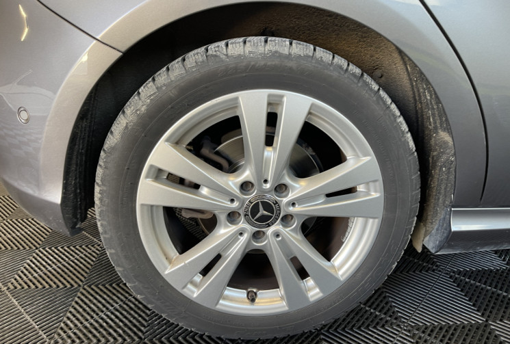 Mercedes Classe A 180 Intuition // Ligne échappement sport 