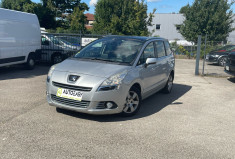 Peugeot 5008 1.6 / 112 CH / FAMILY