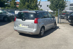 Peugeot 5008 1.6 / 112 CH / FAMILY