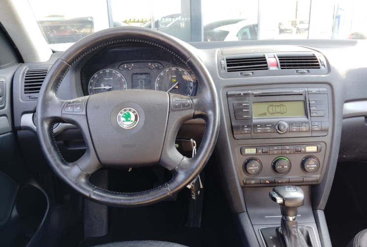 Skoda Octavia Combi 2.0 TDI 140cv DSG6 