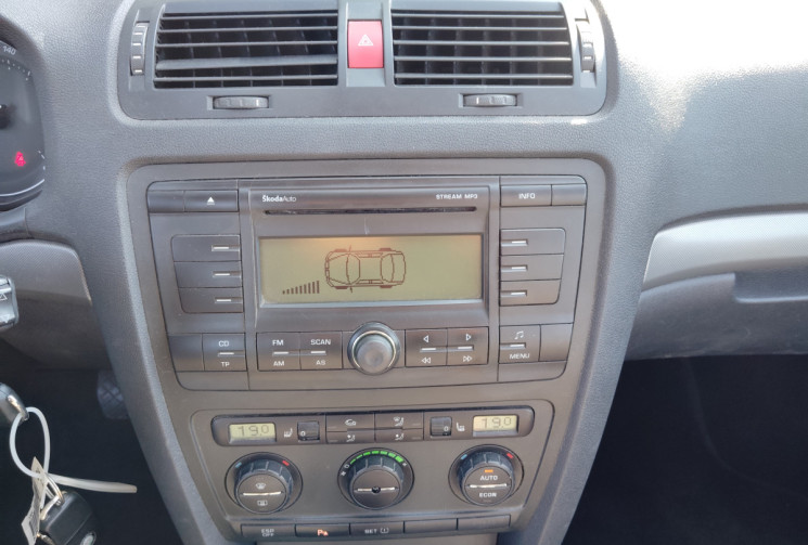 Skoda Octavia Combi 2.0 TDI 140cv DSG6 
