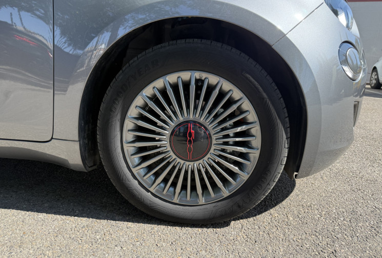 FIAT 500 500e Red electrique 95cv / 1°main