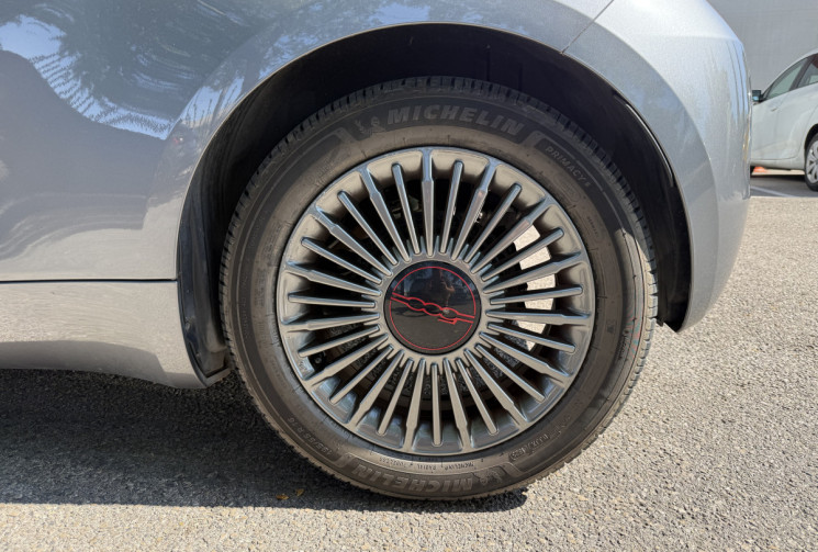 FIAT 500 500e Red electrique 95cv / 1°main