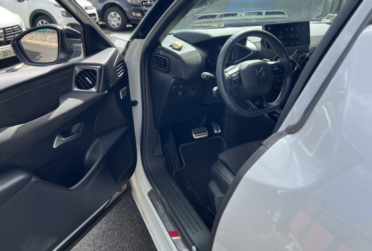 DS DS 3 Crossback 1.5 Blue HDi EAT8 S&S 130 cv PERFORMANCE LINE