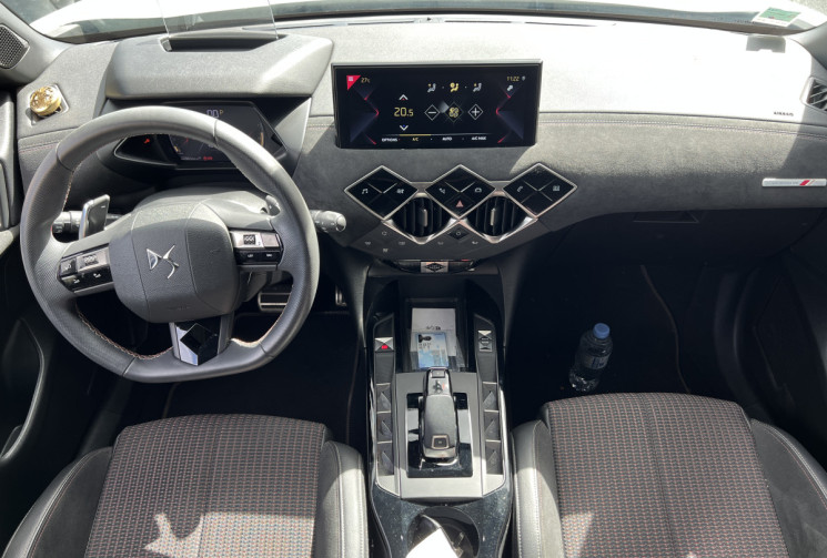 DS DS 3 Crossback 1.5 Blue HDi EAT8 S&S 130 cv PERFORMANCE LINE